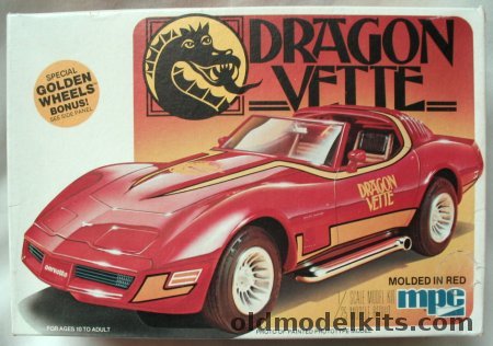 MPC 1/25 Chevrolet 1982 Corvette Stock T-Tops or Custom - Dragon Vette, 1-3718 plastic model kit